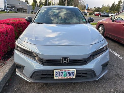 Used 2023 Honda Civic Sport image 2