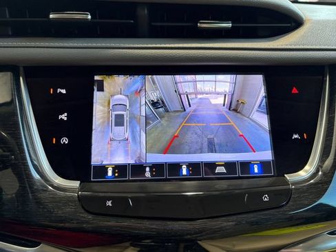 Certified 2022 Cadillac XT6 Premium Luxury w/ Technology Package AWD/4WD image 29
