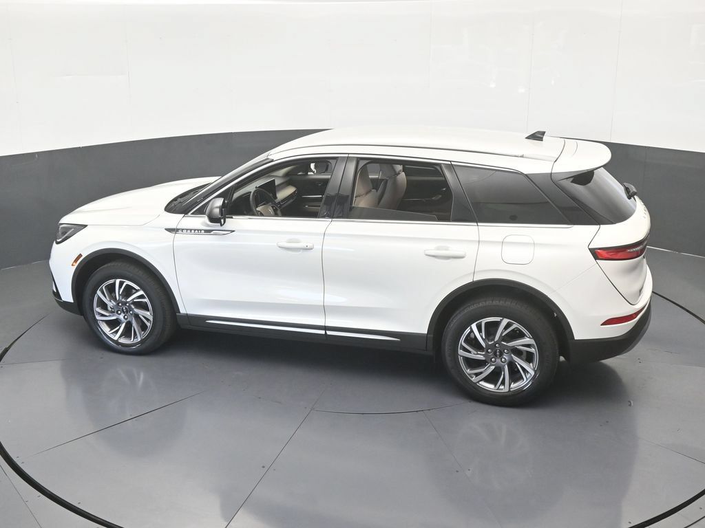 Used 2023 Lincoln Corsair FWD image 50