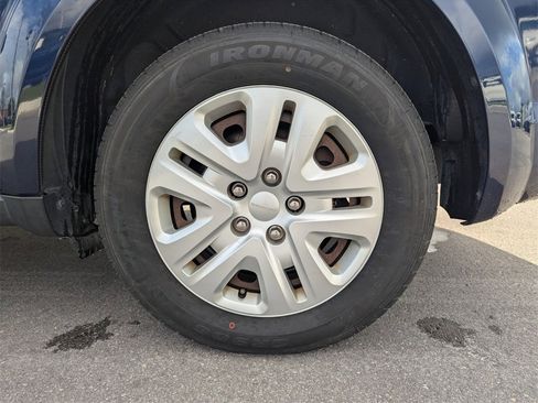 Used 2018 Dodge Journey SE image 17