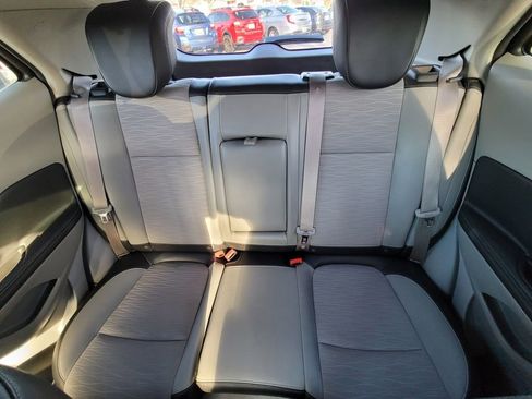 Used 2016 Buick Encore FWD image 18