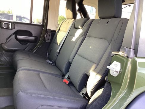 Used 2020 Jeep Wrangler Unlimited Sport S AWD/4WD image 14