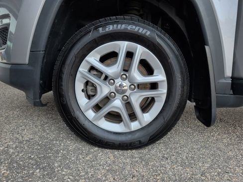 Used 2018 Jeep Compass Sport FWD image 28