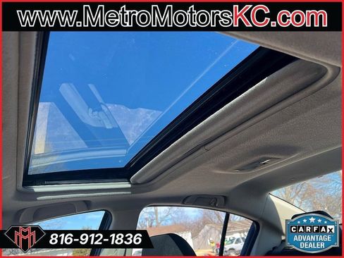 Used 2010 MAZDA MAZDA3 i Touring image 31