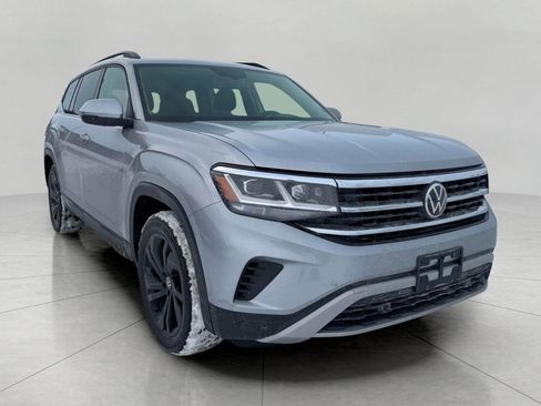 Used 2022 Volkswagen Atlas SE image 1