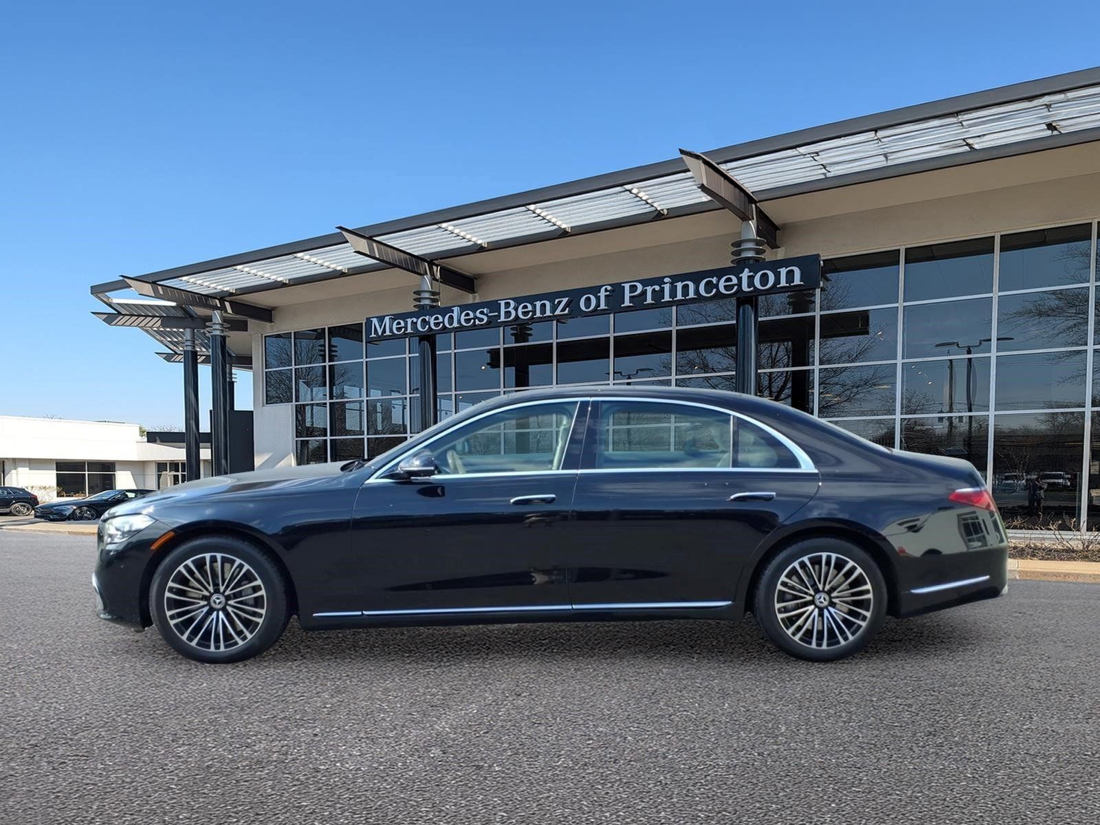 Certified 2024 Mercedes-Benz S 580 4MATIC Sedan image 6