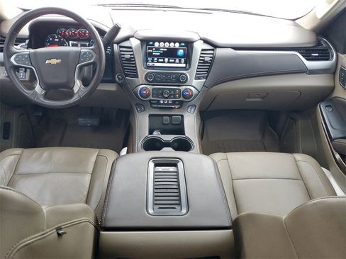 Used 2016 Chevrolet Suburban LT image 14