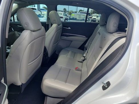 Used 2023 Cadillac XT4 Luxury FWD image 14