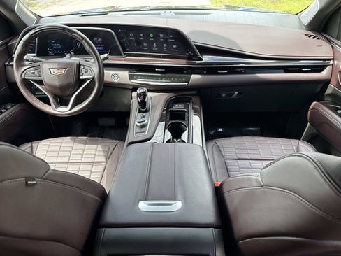 Certified 2024 Cadillac Escalade Sport Platinum w/ Heavy-Duty Trailer Package AWD/4WD image 28