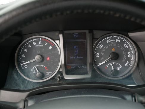 Used 2021 Toyota Tacoma TRD Off-Road AWD/4WD image 25