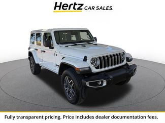 Used 2025 Jeep Wrangler Unlimited Sahara AWD/4WD video 1