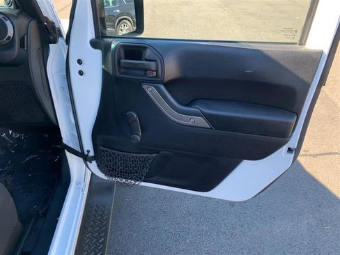 Used 2014 Jeep Wrangler Willys Wheeler image 21