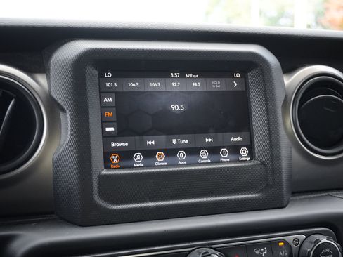 Used 2019 Jeep Wrangler Unlimited Sport S AWD/4WD image 21