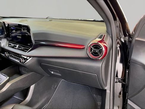 Used 2025 Chevrolet Equinox RS w/ Safety and Technology Package AWD/4WD image 18