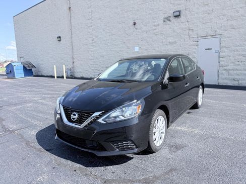 Used 2019 Nissan Sentra SV FWD image 1