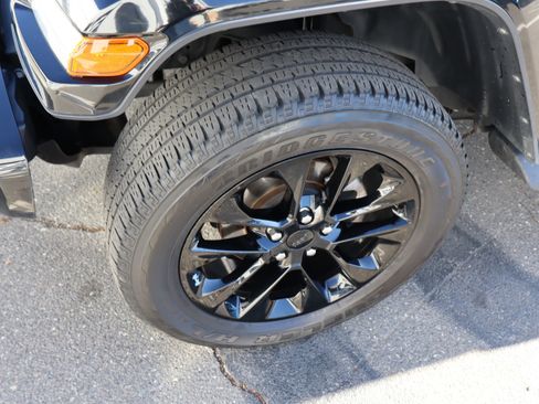 Used 2022 Jeep Gladiator Overland image 42