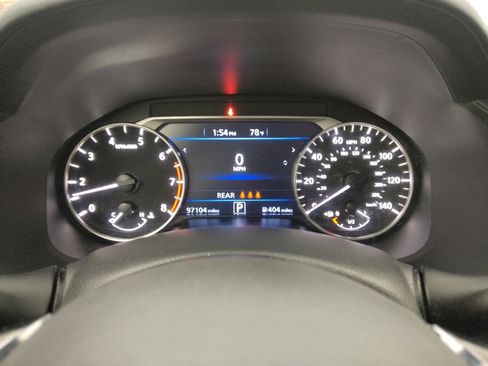 Used 2023 Nissan Altima 2.5 SR FWD image 23