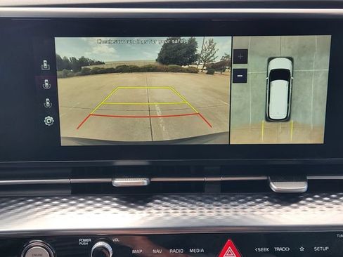 Used 2022 Kia Carnival SX Prestige FWD image 15