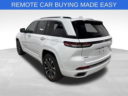 Used 2022 Jeep Grand Cherokee Overland w/ Luxury Tech Group IV AWD/4WD image 8