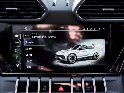 Used 2024 Lamborghini Urus Performante AWD/4WD image 87