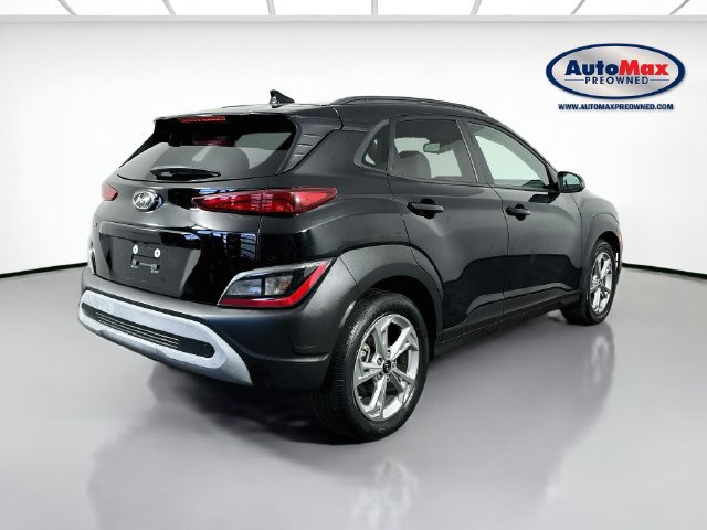 Used 2023 Hyundai Kona SEL FWD image 2
