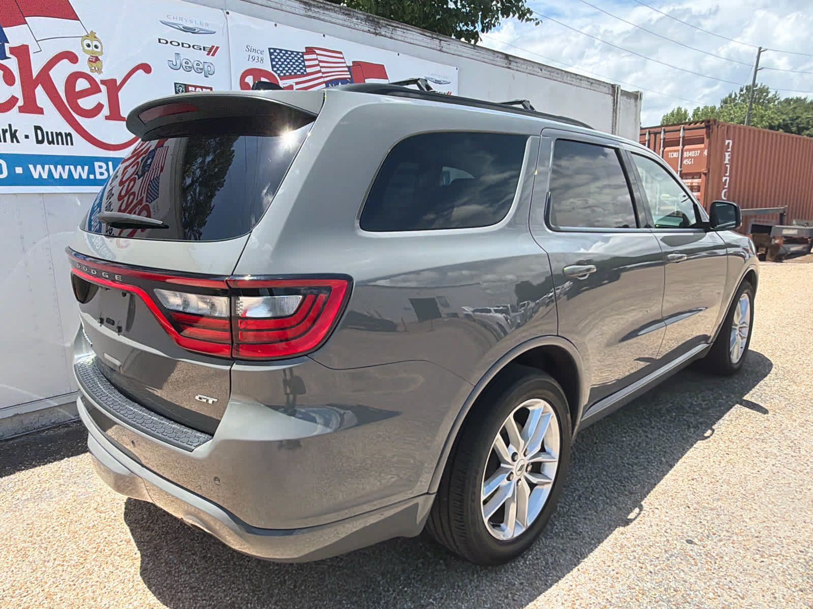 Used 2024 Dodge Durango GT RWD image 4
