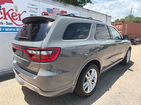 Used 2024 Dodge Durango GT RWD image 4