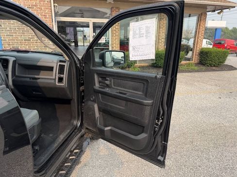 Used 2016 RAM 1500 Express w/ Black Ram 1500 Express Group AWD/4WD image 23