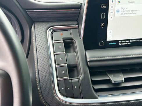 Used 2023 GMC Yukon SLT image 16