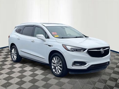 Used 2019 Buick Enclave Premium w/ LPO, Luxury Package image 3