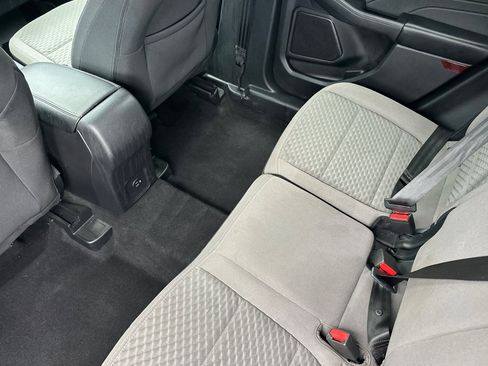 Used 2022 Ford Escape SE image 9