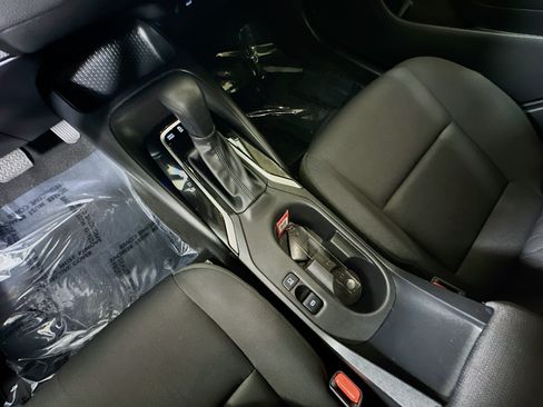 Used 2024 Toyota Corolla LE w/ LE Convenience Package FWD image 22