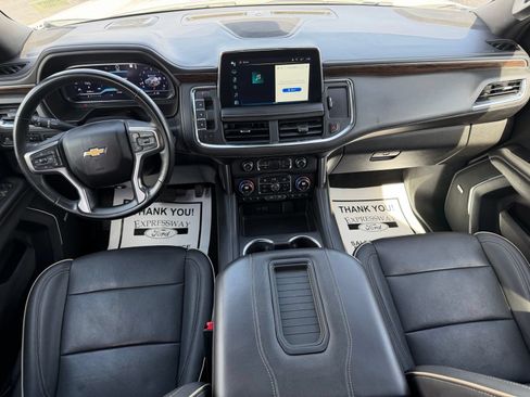 Used 2023 Chevrolet Suburban Premier AWD/4WD image 18
