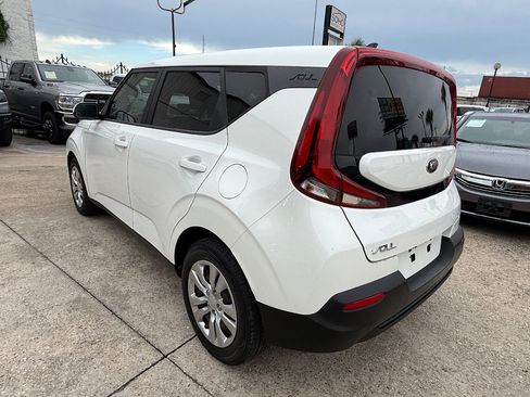 Used 2021 Kia Soul LX FWD image 6