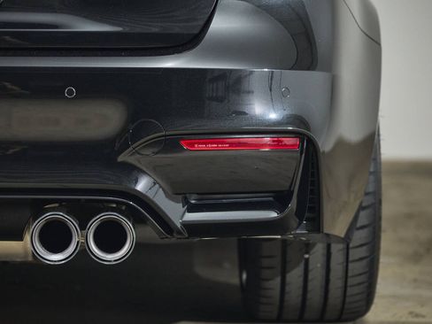 Used 2018 BMW M3 RWD image 21