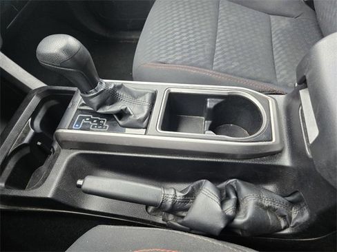 Used 2022 Toyota Tacoma SR5 image 11