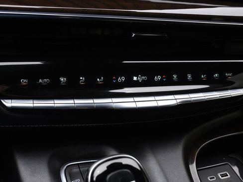 Certified 2023 Cadillac Escalade Sport Platinum image 33