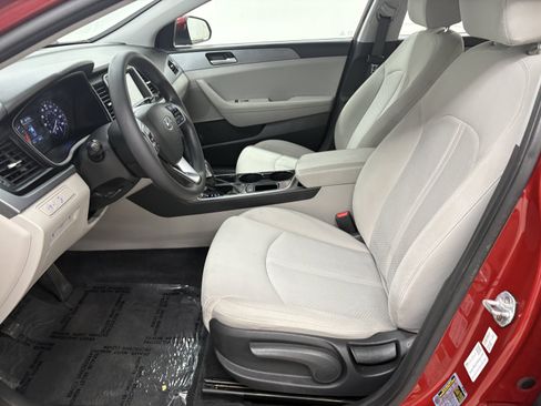 Used 2019 Hyundai Sonata SE FWD image 11