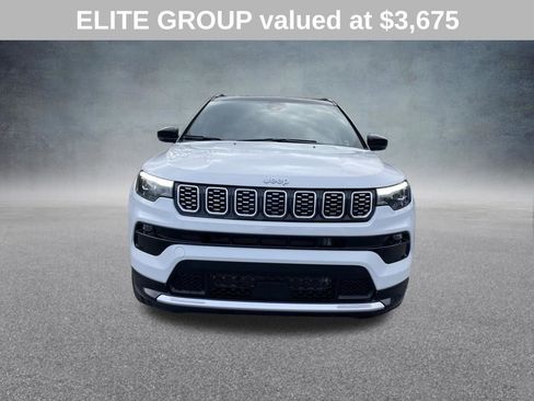 Used 2024 Jeep Compass Limited w/ Elite Group AWD/4WD image 2