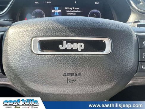 Certified 2023 Jeep Grand Cherokee L Limited AWD/4WD image 28