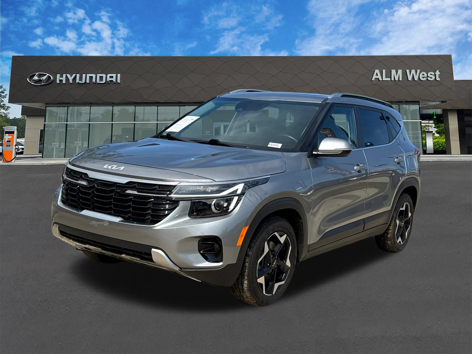 Used 2024 Kia Seltos EX AWD/4WD image 1