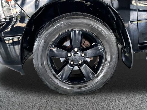 Used 2019 RAM 1500 Classic SLT AWD/4WD image 33