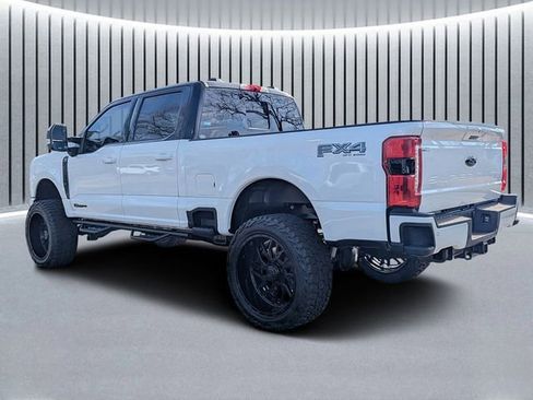 New 2026 Ford F250 Lariat w/ Black Appearance Package AWD/4WD image 8