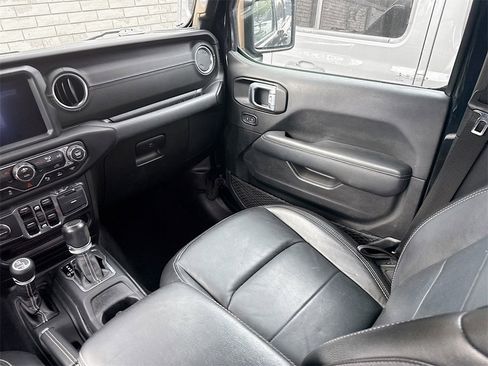 Used 2021 Jeep Gladiator Overland w/ Popular Equipment Package image 25