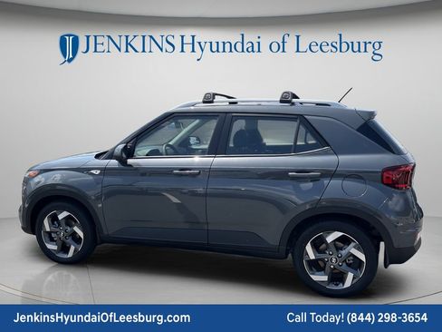New 2026 Hyundai Venue SEL FWD image 8