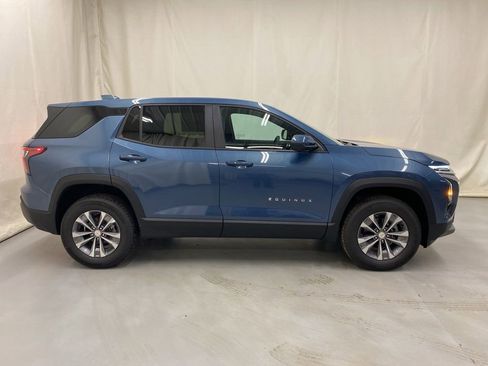 New 2026 Chevrolet Equinox LT w/ Convenience Package II AWD/4WD image 9