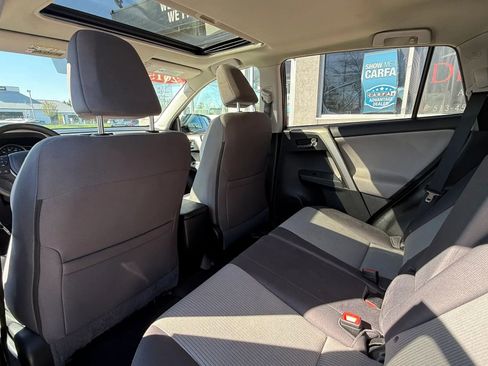 Used 2015 Toyota RAV4 XLE image 10
