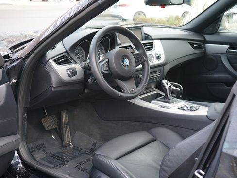 Used 2011 BMW Z4 sDrive35is image 14