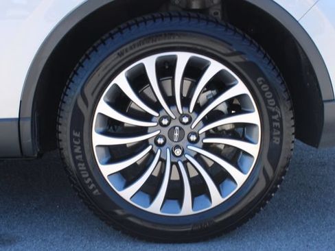 Used 2020 Lincoln Aviator Reserve w/ Equipment Group 201A AWD/4WD image 36
