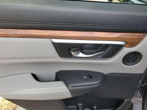 Used 2019 Honda CR-V EX-L image 16